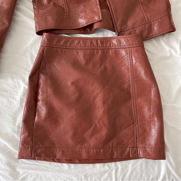 Aritzia Wilfred Two Piece Set - Picture 4 of 6